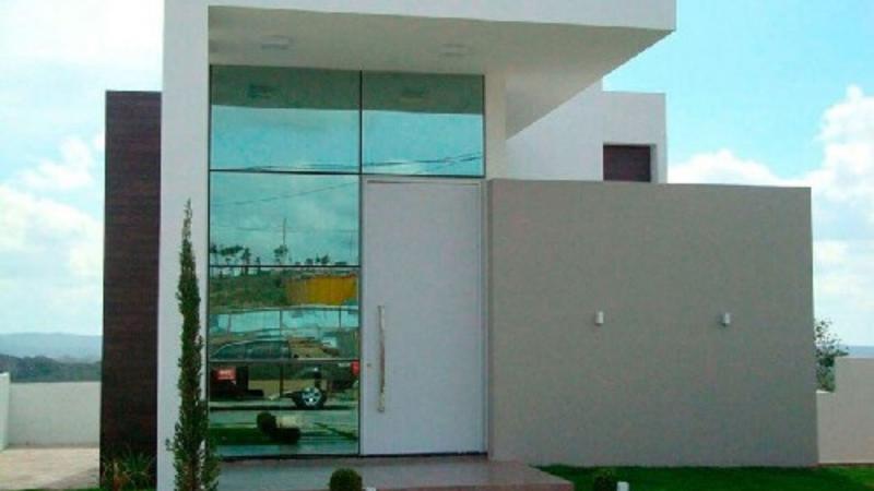 Vidros blindados delaminados: causas, consequências e soluções eficazes